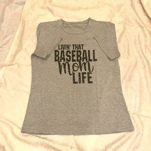 “Baseball Mom” Graphic T-shirt - size L